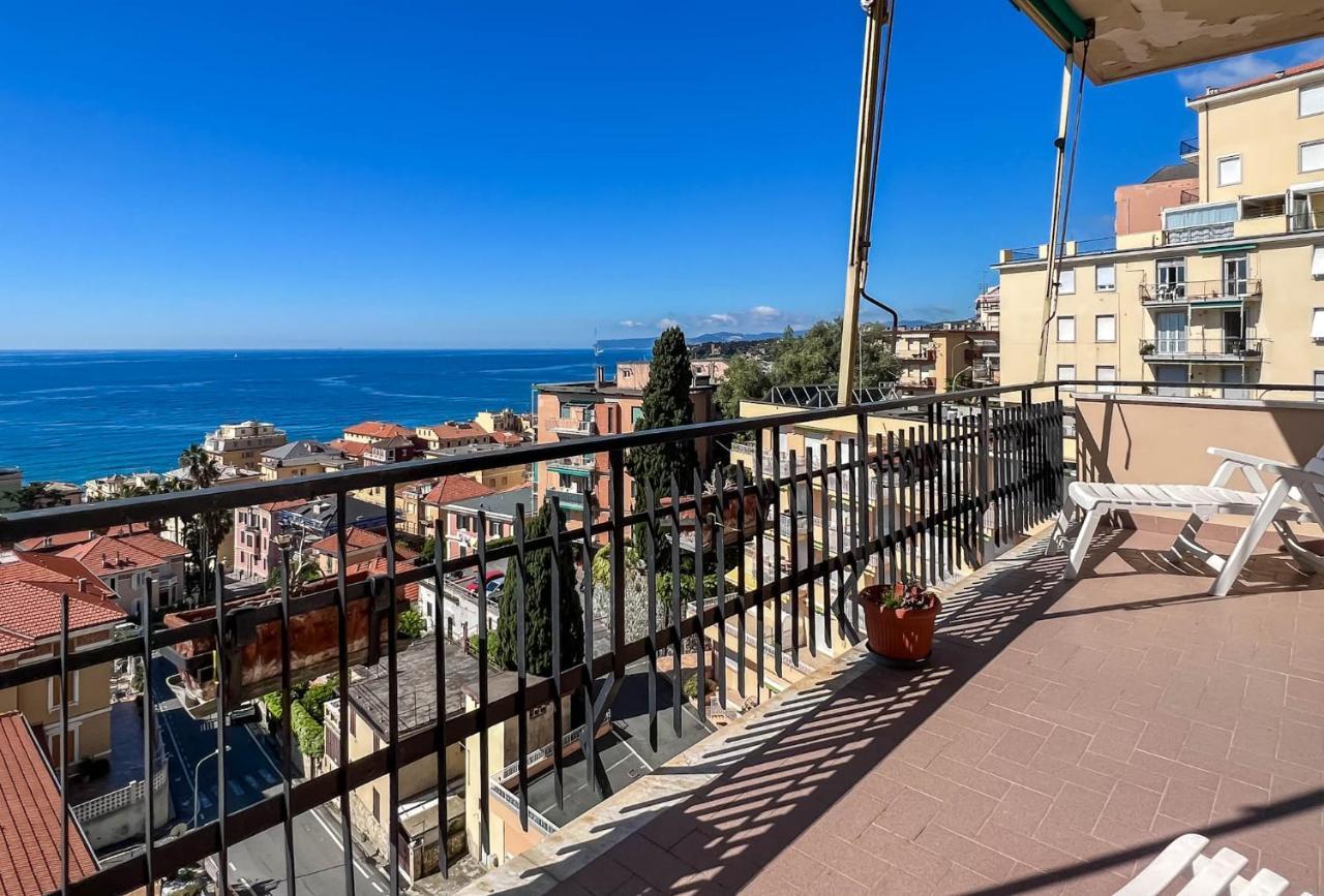 Grande Appartamento Vista Mare Вараце Екстериор снимка